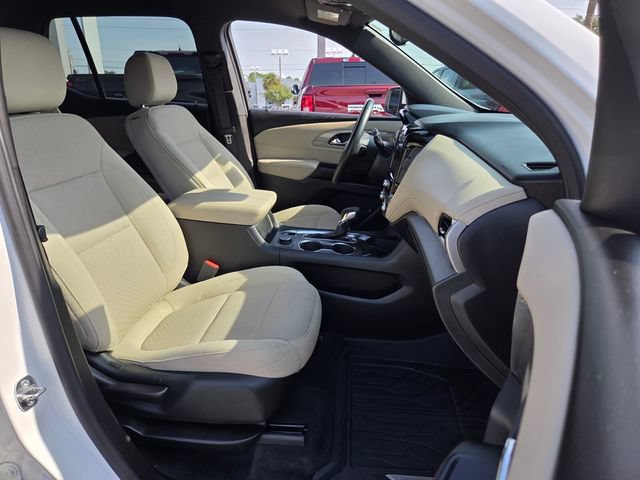 Used 2023 Chevrolet Traverse LT FWD image 23