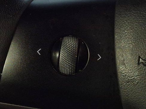 Used 2021 Tesla Model Y Long Range AWD/4WD image 9