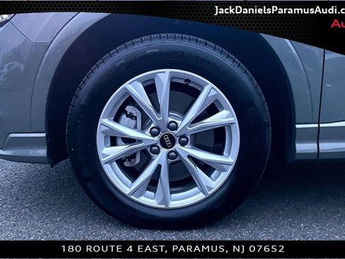 Used 2025 Audi Q3 2.0T Premium w/ Convenience Package image 8