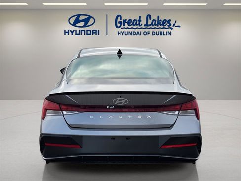 New 2026 Hyundai Elantra SEL Sport image 4