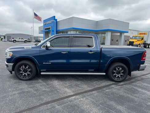 Used 2019 RAM 1500 Laramie AWD/4WD image 4