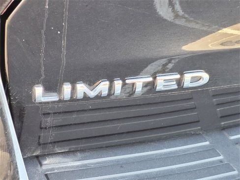 Used 2023 Ford Expedition Max Limited image 14