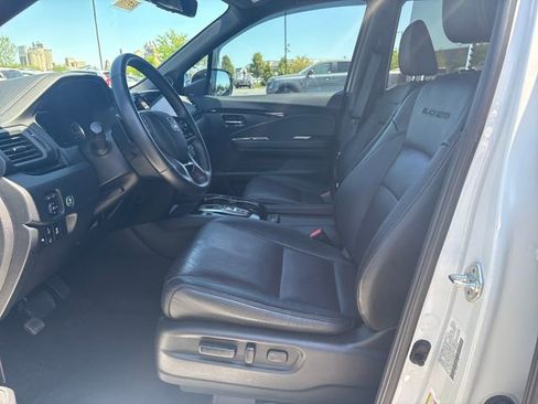Used 2022 Honda Pilot Black Edition image 10