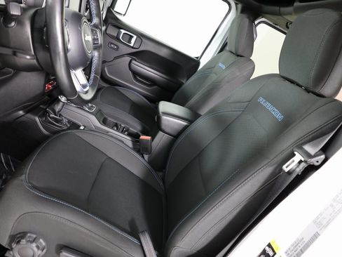 Used 2022 Jeep Wrangler Unlimited Rubicon 4xe w/ Safety Group image 9