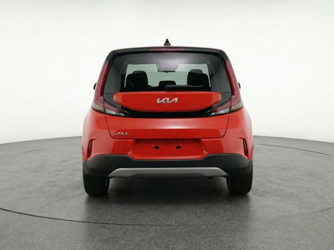 Used 2025 Kia Soul LX w/ LX Technology Package image 7