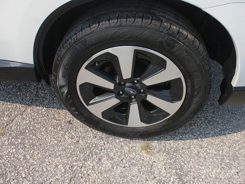 Used 2017 Subaru Forester 2.5i Limited w/ Popular Package #1 AWD/4WD image 58