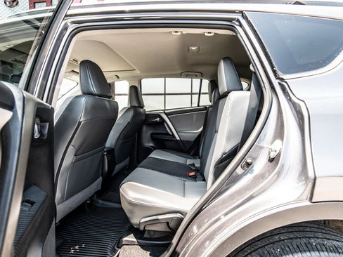 Used 2014 Toyota RAV4 Limited w/ Technology Package AWD/4WD image 26