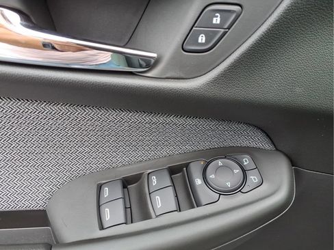 New 2026 Chevrolet TrailBlazer LT w/ Convenience Package FWD image 18