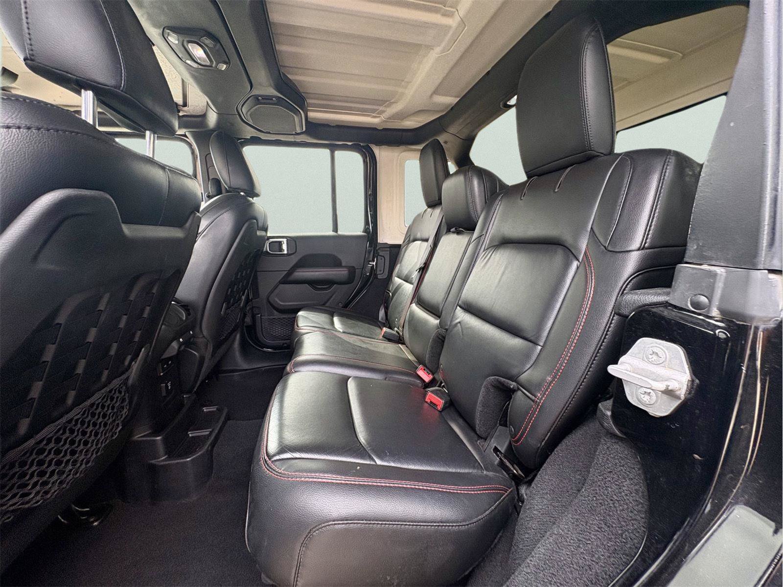 Used 2018 Jeep Wrangler Unlimited Rubicon AWD/4WD image 10