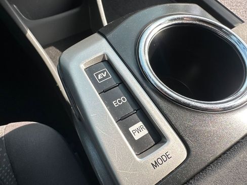 Used 2013 Toyota Prius V Three image 23