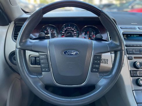 Used 2010 Ford Taurus Limited image 14