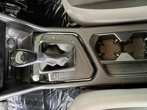 Used 2024 Volkswagen Taos S FWD image 21