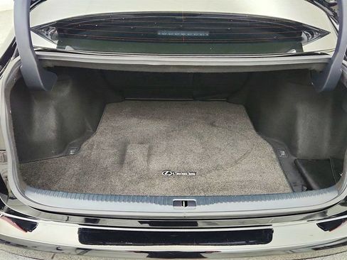 Used 2018 Lexus IS 350 AWD image 23