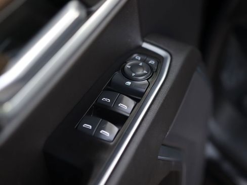 Certified 2022 Chevrolet Silverado 1500 LT AWD/4WD image 25