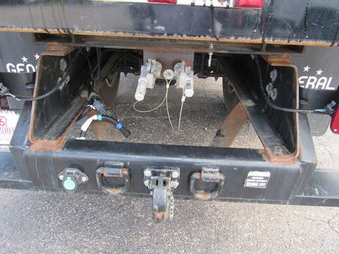Used 2022 Ford F750 2WD Regular Cab Super Duty image 16