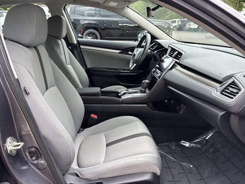 Used 2019 Honda Civic EX image 5