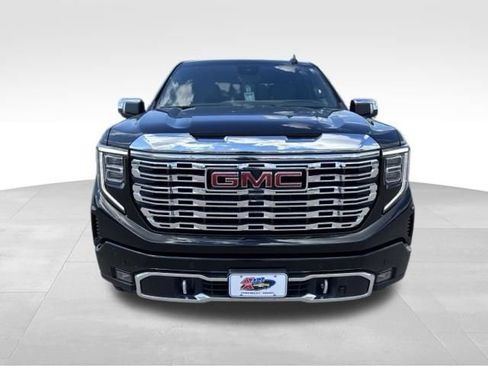 Certified 2023 GMC Sierra 1500 Denali w/ Technology Package AWD/4WD image 8