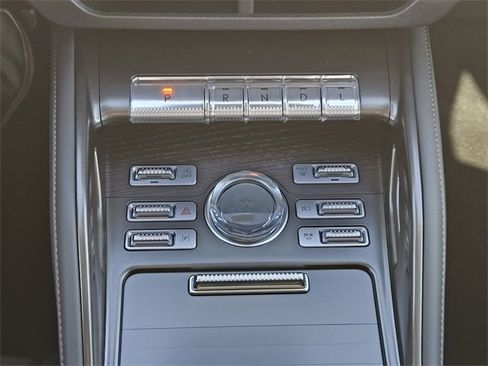 New 2026 Lincoln Nautilus Reserve image 18