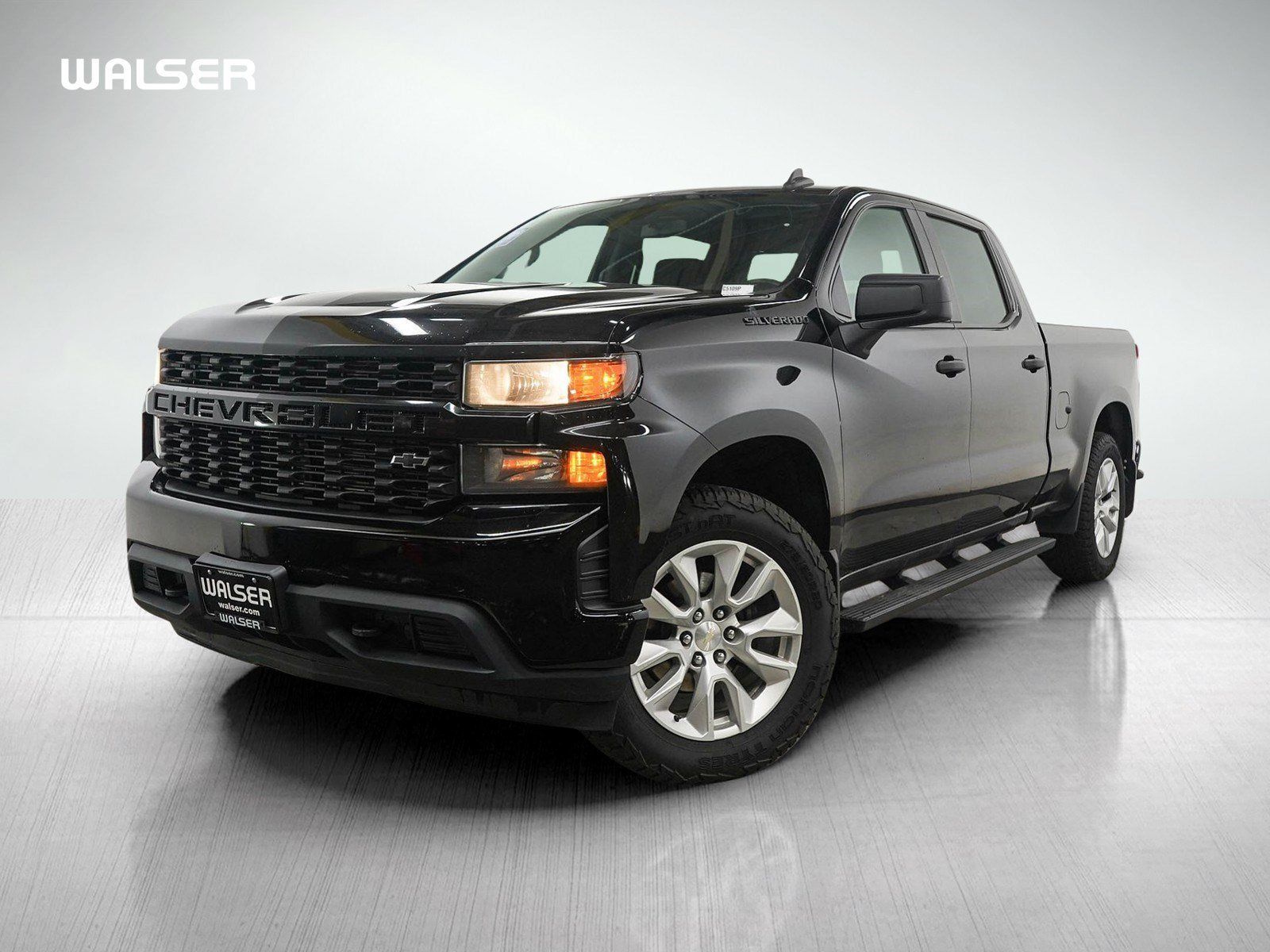 Used 2021 Chevrolet Silverado 1500 Custom w/ LPO, Dark Essentials Package AWD/4WD image 1