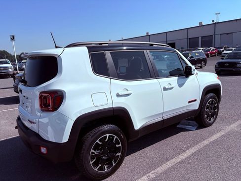 Used 2023 Jeep Renegade Trailhawk w/ Sun/Sound Group AWD/4WD image 4
