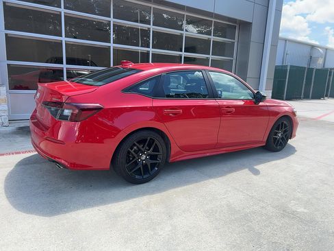 Used 2025 Honda Civic Sport image 2