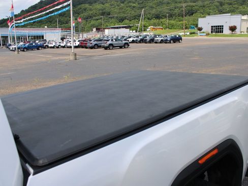 Used 2022 GMC Sierra 2500 Denali AWD/4WD image 12