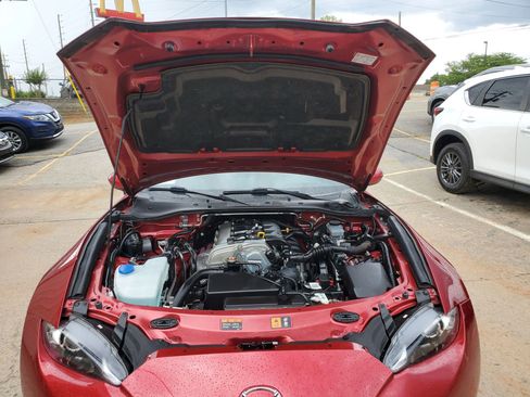 Used 2017 MAZDA MX-5 Miata RF Grand Touring RWD image 39