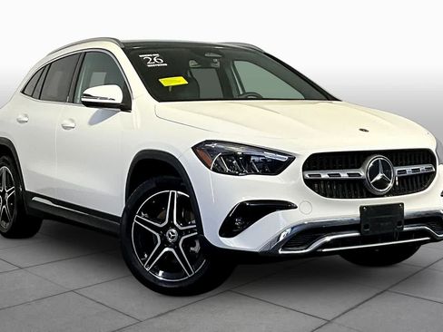 Used 2026 Mercedes-Benz GLA 250 4MATIC image 3