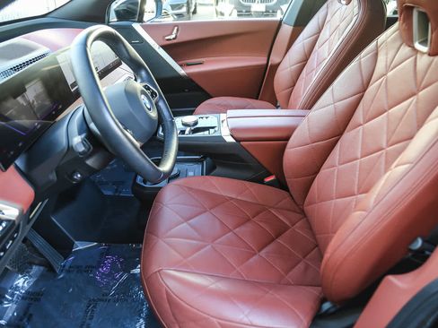 Used 2025 BMW iX xDrive50 image 13