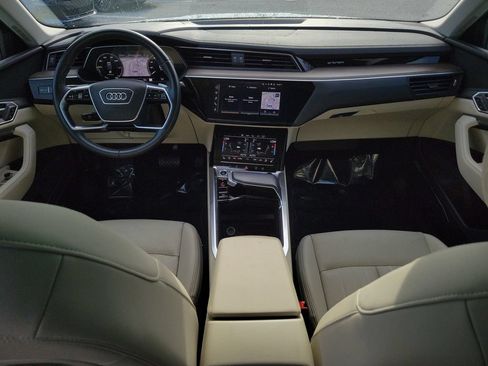 Used 2024 Audi Q8 e-tron Premium Plus w/ Premium Plus Package AWD/4WD image 22