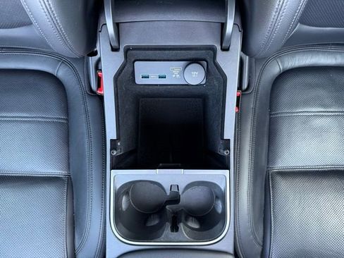 Used 2020 Jaguar E-PACE Base image 41