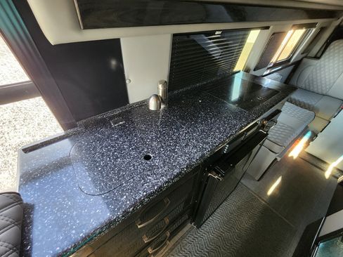 Used 2020 Mercedes-Benz Sprinter 3500 image 27