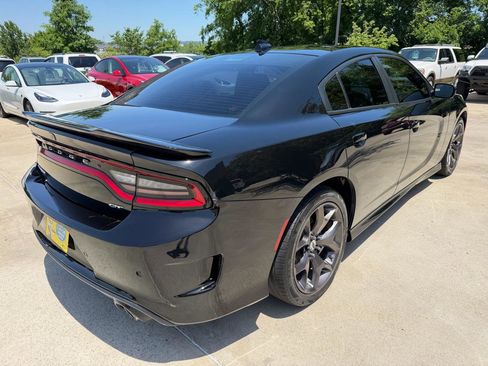 Used 2019 Dodge Charger GT RWD image 5