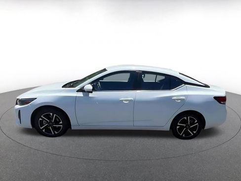Used 2025 Nissan Sentra SV FWD image 12
