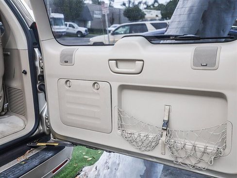 Used 2006 Lexus GX 470 AWD/4WD image 41