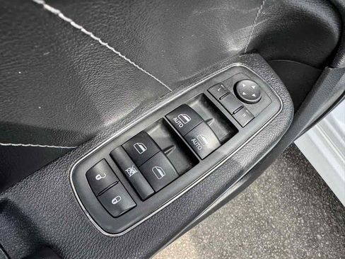 Used 2017 Dodge Charger R/T w/ Driver Confidence Group image 25