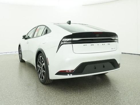 New 2026 Toyota Prius Plug-In Hybrid FWD image 22