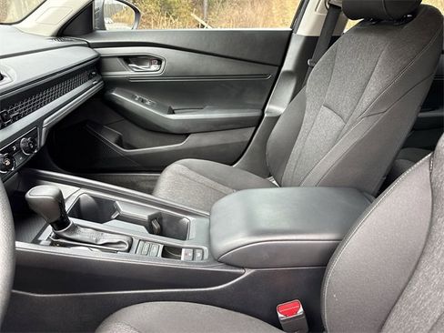 Used 2024 Honda Accord LX image 24
