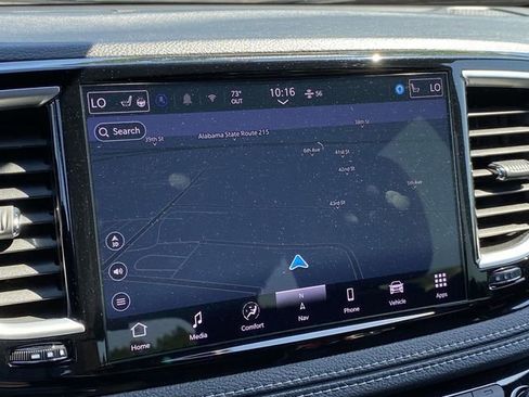 Used 2025 Chrysler Pacifica Limited FWD image 24