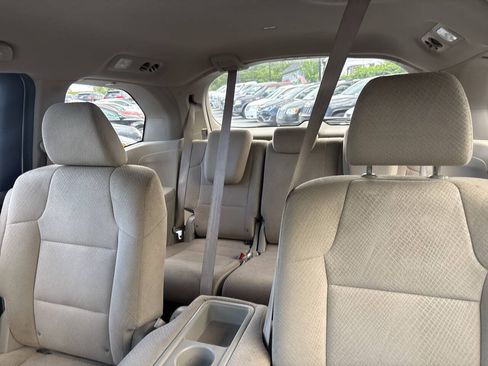 Used 2016 Honda Odyssey SE image 10