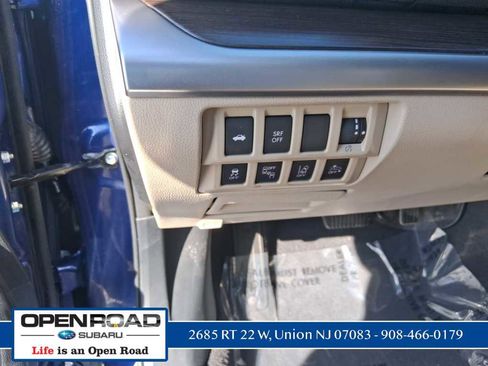 Used 2015 Subaru Legacy 2.5i Limited image 16