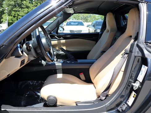 Used 2017 MAZDA MX-5 Miata RF Grand Touring RWD image 20