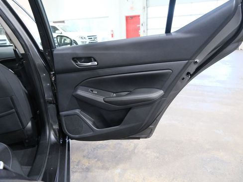 Used 2022 Nissan Altima 2.5 SV image 24