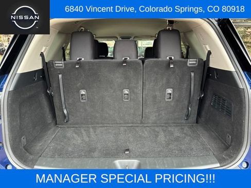 Used 2024 Nissan Pathfinder SV FWD image 30