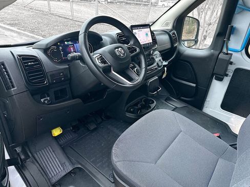 Used 2024 RAM ProMaster 3500 w/ Delivery Van Package image 30