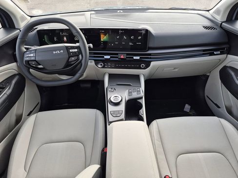 New 2026 Kia Sportage EX image 13