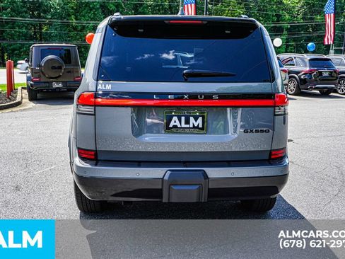 Used 2025 Lexus GX 550 w/ Accessory Package (2T) AWD/4WD image 10
