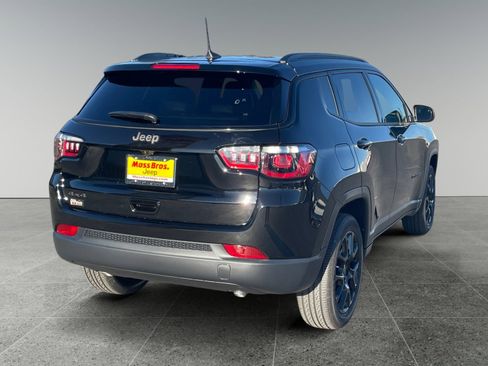 New 2026 Jeep Compass Latitude image 5