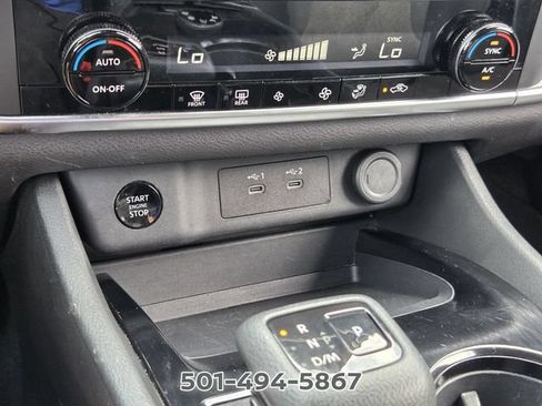 Used 2024 Nissan Rogue SV AWD/4WD image 19