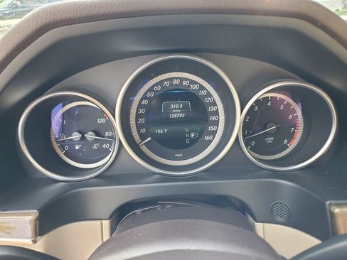 Used 2016 Mercedes-Benz E 350 Sedan image 26